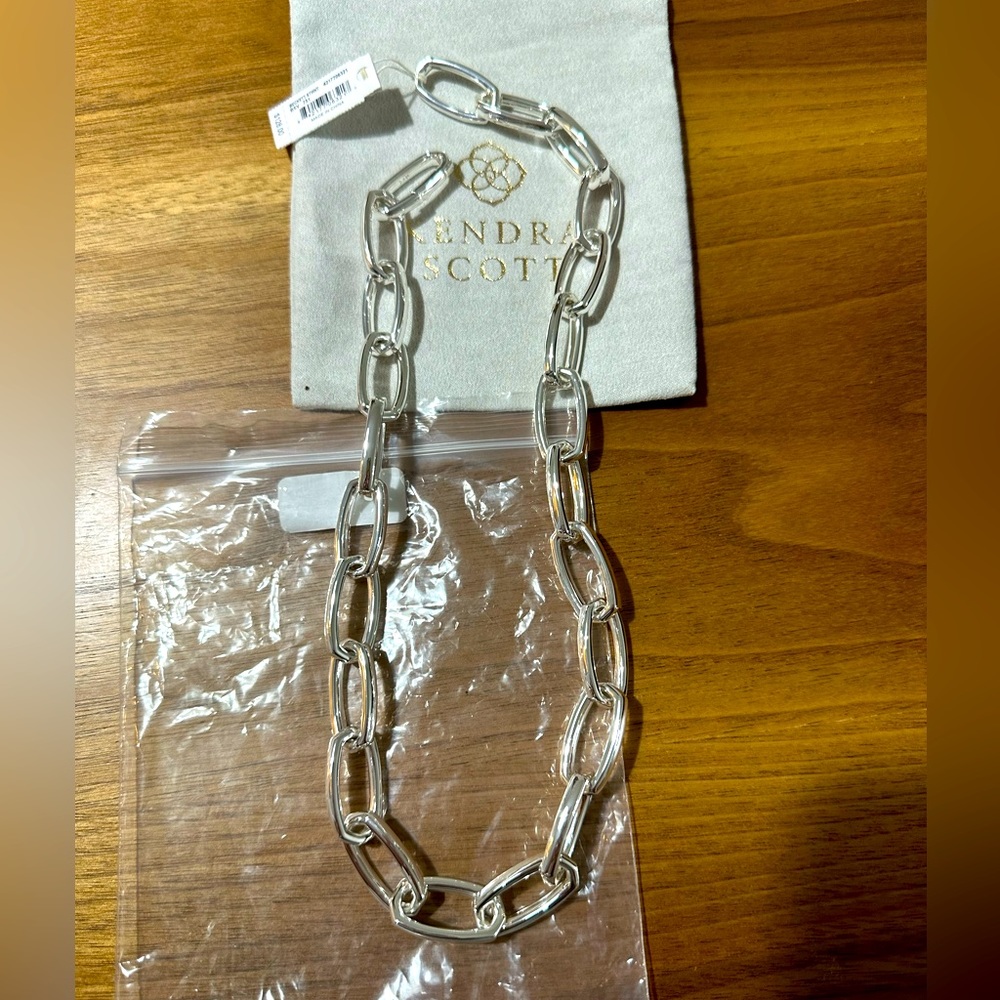 Kendra Scott Beckett Statement Necklace